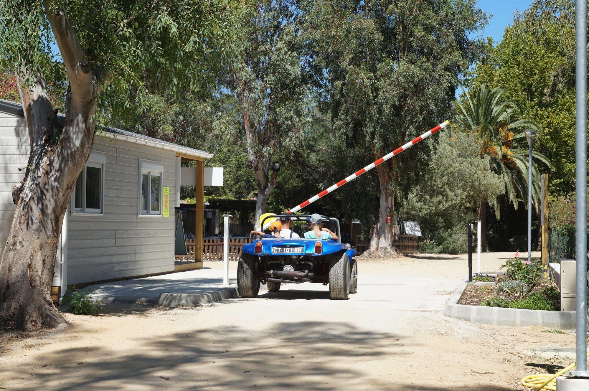 Camping International カルヴィ エクステリア 写真